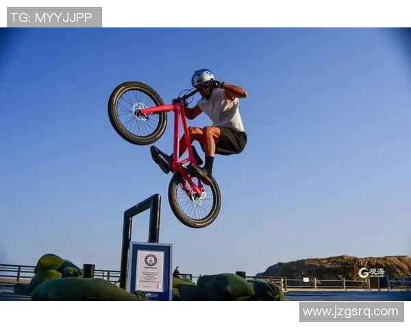 世界纪录保持者挑战极限 创下多个历史性成就引领全球竞技风潮